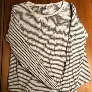 Roxy crewneck long sleeve tee